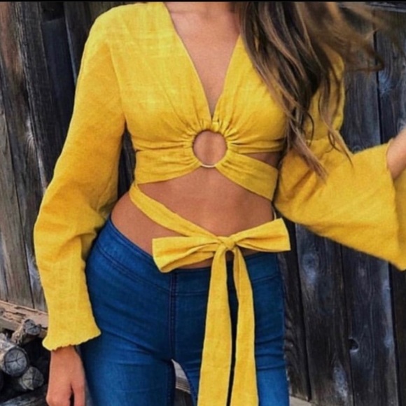 Tularosa - Molly Blouse in Mustard Yellow (size small) - Picture 2 of 8